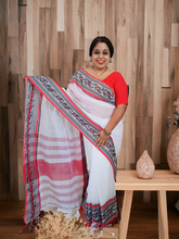 Load image into Gallery viewer, Pure Cotton Saree with weaved borders
